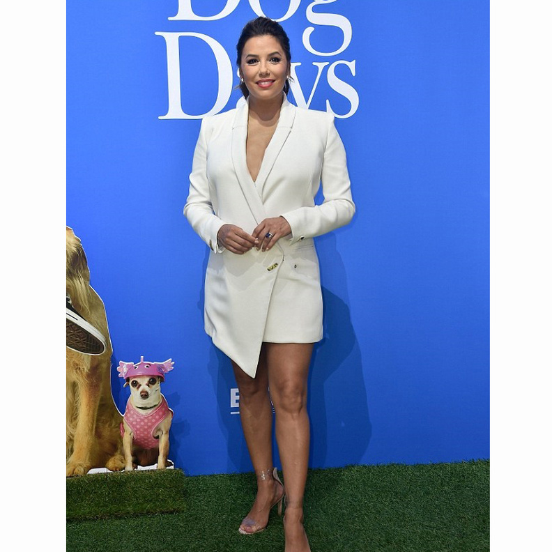 كيف أخفقت إيفا لانغوريا بهذا الفستان ما بعد الولادة.