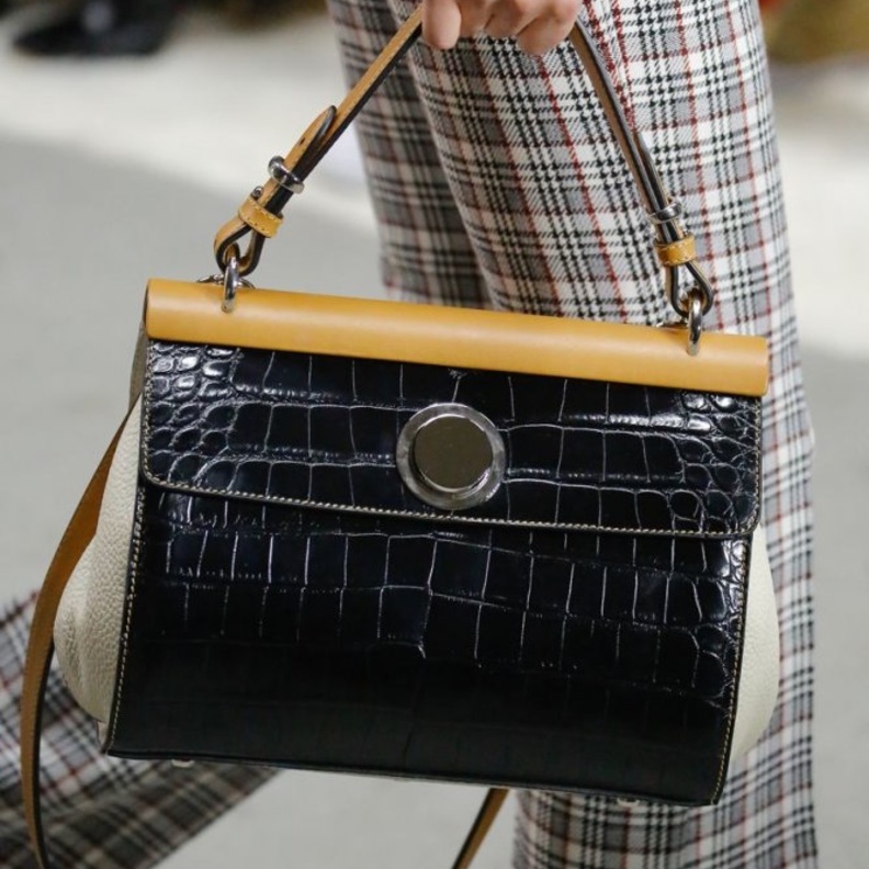 resized_Alexander Mcqueen حقيبة يد باللون الأخضر من