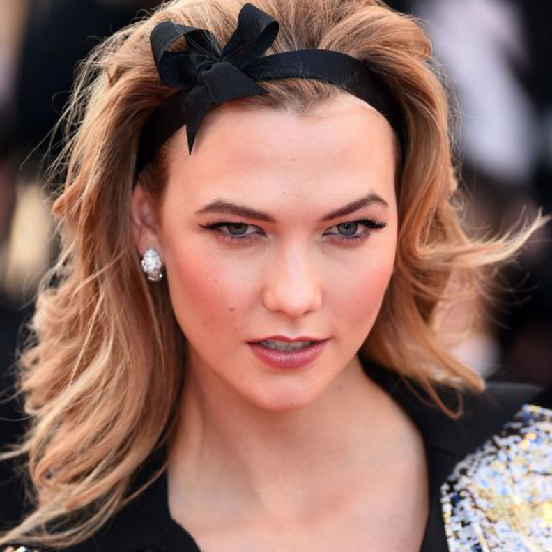 تسريحة شعر Karlie Kloss