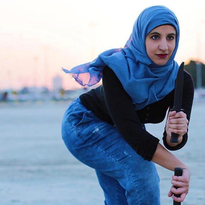 ريم العودة وبعض الأسلحة الخاصة بفن الدوجا القتالي