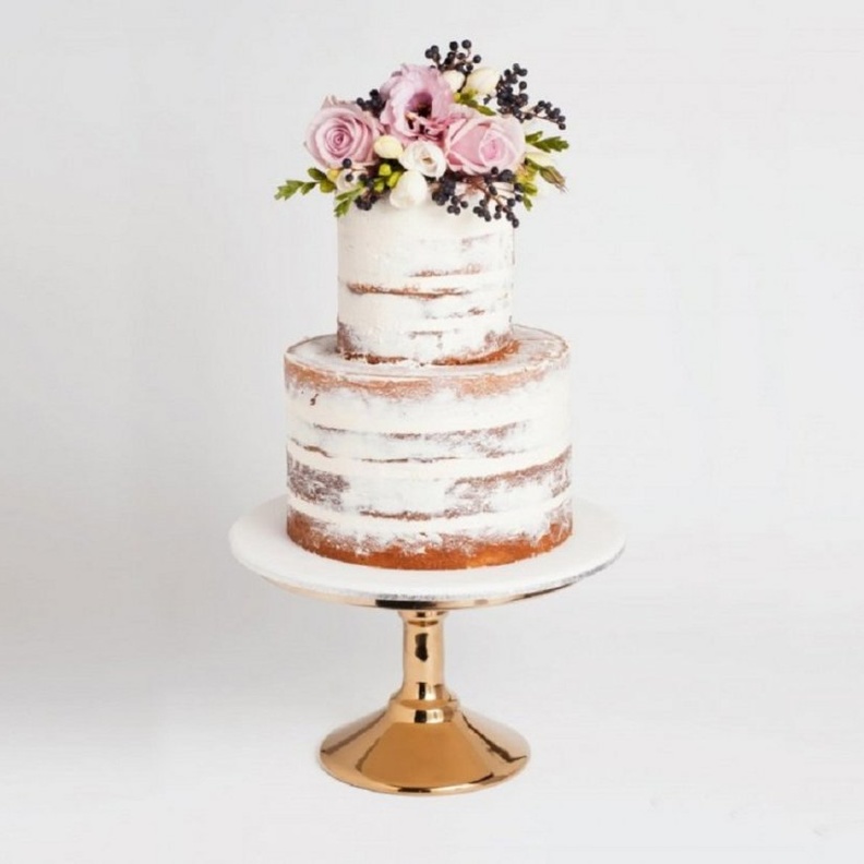 حامل كيك من الورود