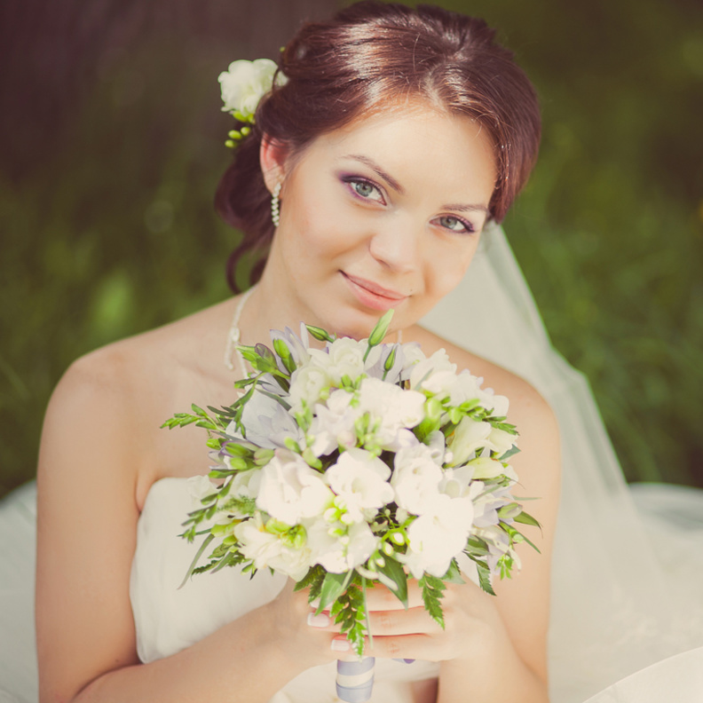 عالجي مشكلة الكلف قبل زفافك