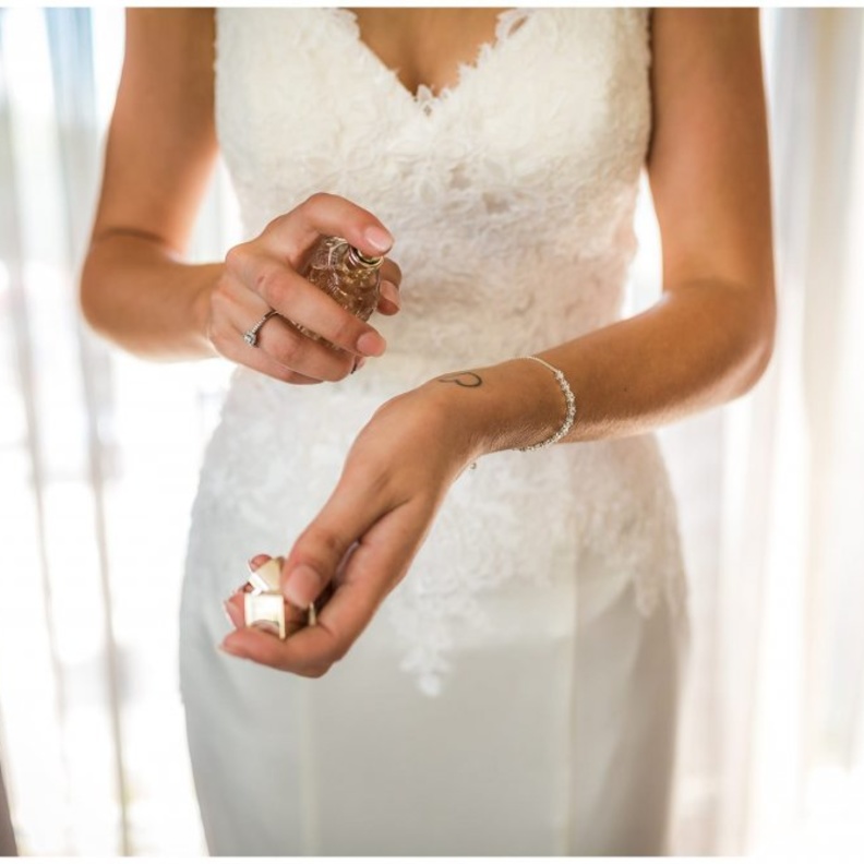 انواع العطور المناسبة للعروس تختلف بحسب فصول السنة