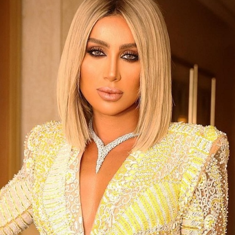 نانسي عجرم اتجهت مؤخرا للروج الأحمر