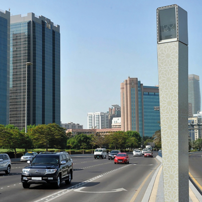 كاميرات التقاطعات ترصد السائقين المخالفين. أرشيفية "المصدر"