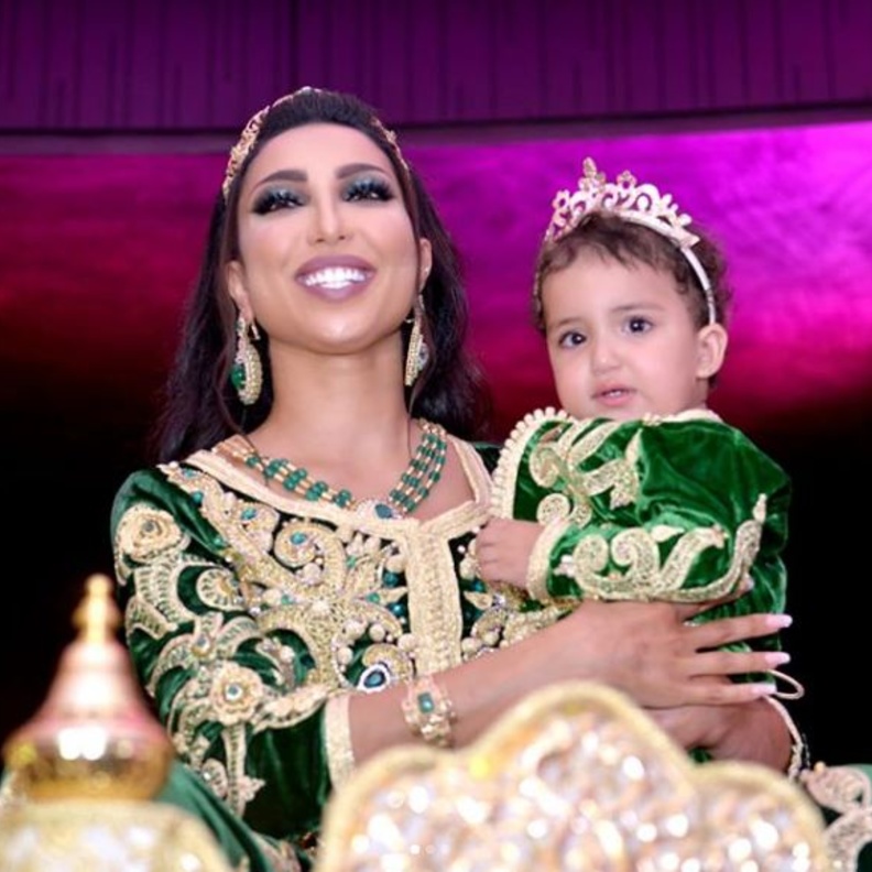 دنيا بطمة تحتفل بعيد ميلاد ابنتها باجواء أسطورية