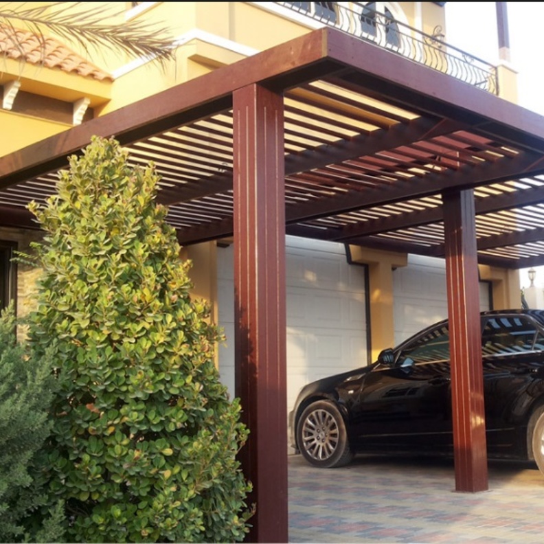 1535 مركبة محجوزة في منازل أصحابها بالشارقة