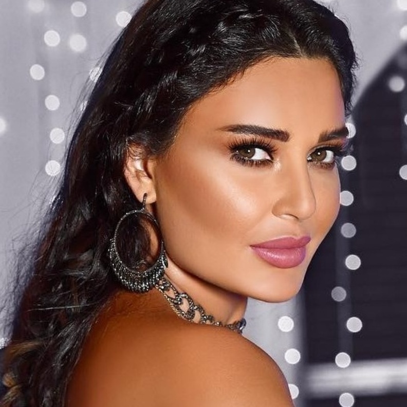 أي رسمة حواجب ستختارين ل عيد الأضحى 2018؟