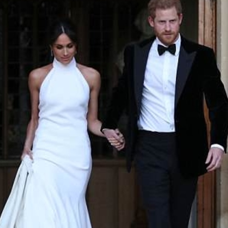  فيلا بحمام سباحة وحدائق