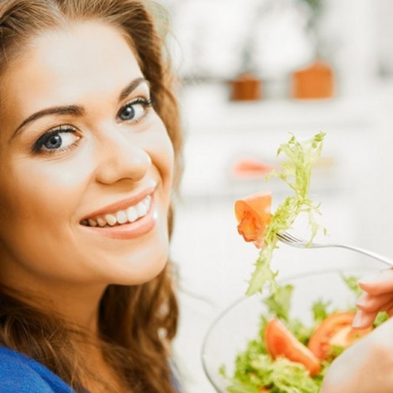 الطعام الصحي مهم لتعزيز المناعة بعد العودة من الحج