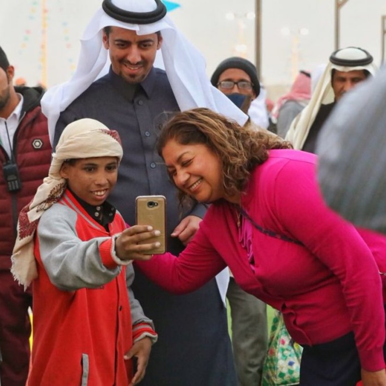 القنصل الأمريكي بالظهران راتشنا كورهونن تشارك السعوديين مناسباتهم