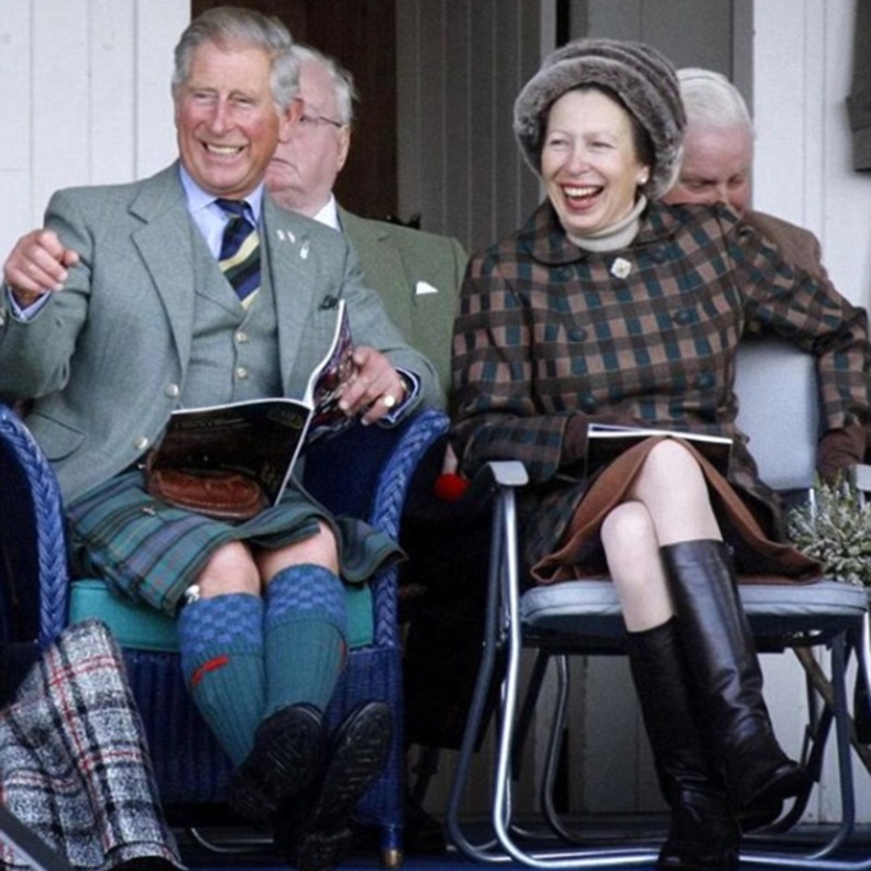 الأمير تشارلز يهنئ الأميرة آن بعيد ميلادها