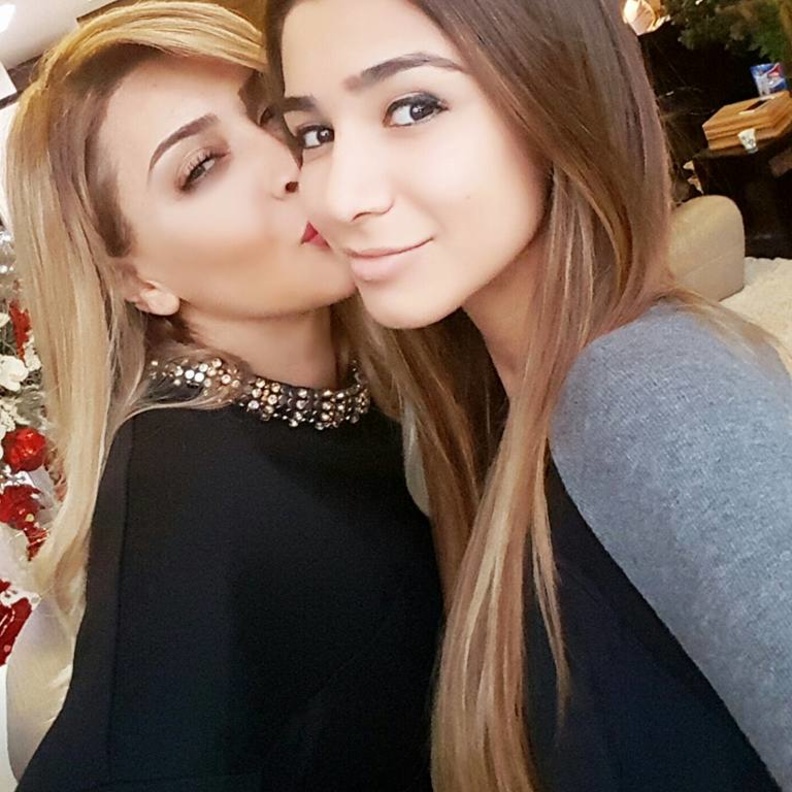 نوال الزغبي وابنتها