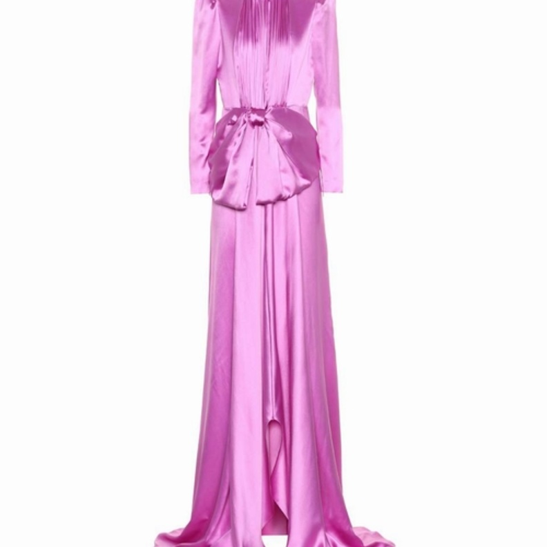  فستان من الساتان من غوتشي