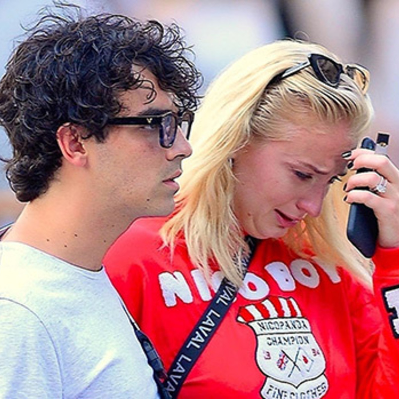 صوفي تيرنر و جو جوناس