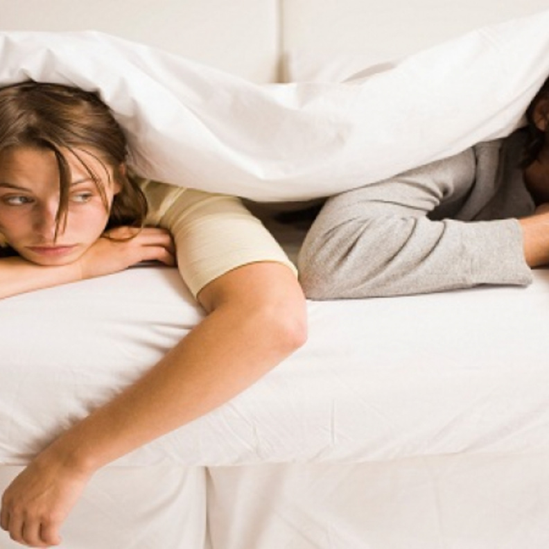 علامات الملل بين الزوجين وكيفية علاجه