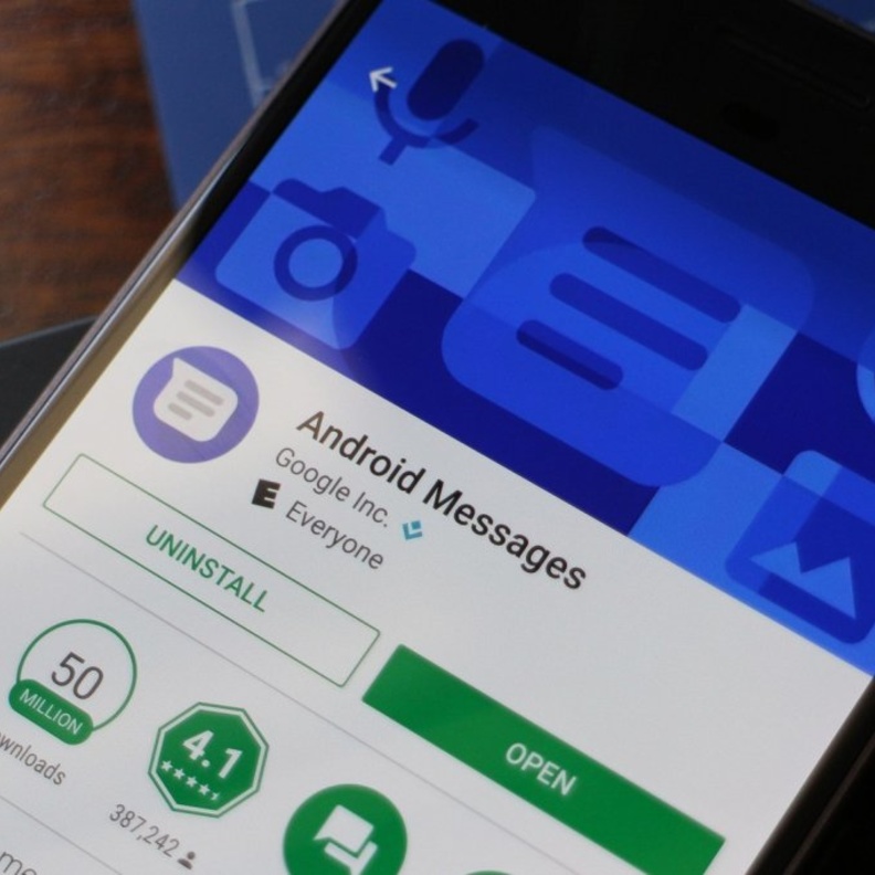 جوجل تعيد تطبيق Android Messages إلى تصميمه القديم