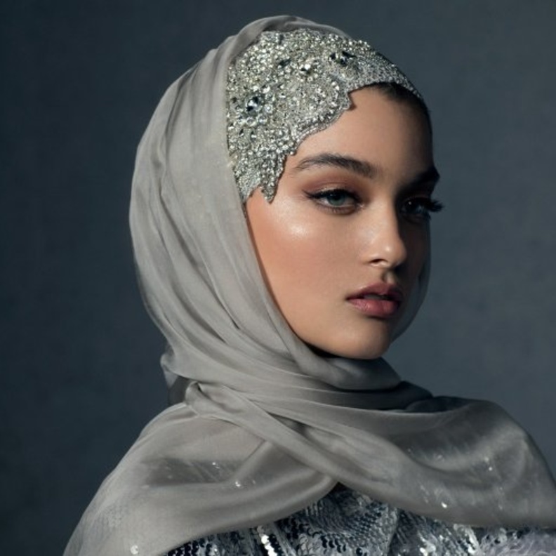 حجاب رائع مع الاكسسوار