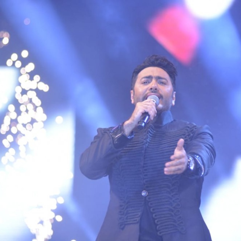 تامر حسني في حفل الساحل الشمالي