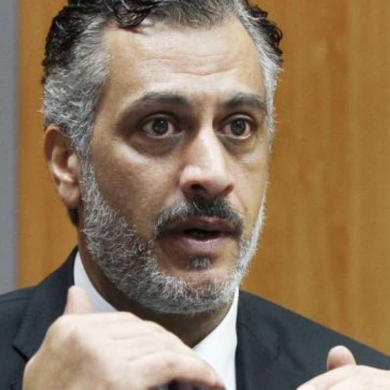 الفنان الراحل ياسر المصري