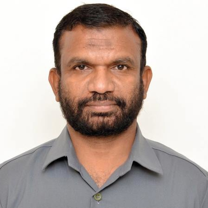 مساعد فني في شرطة دبي يبتكر جهازاً لفحص الطلقات توفيرا للوقت والجهد