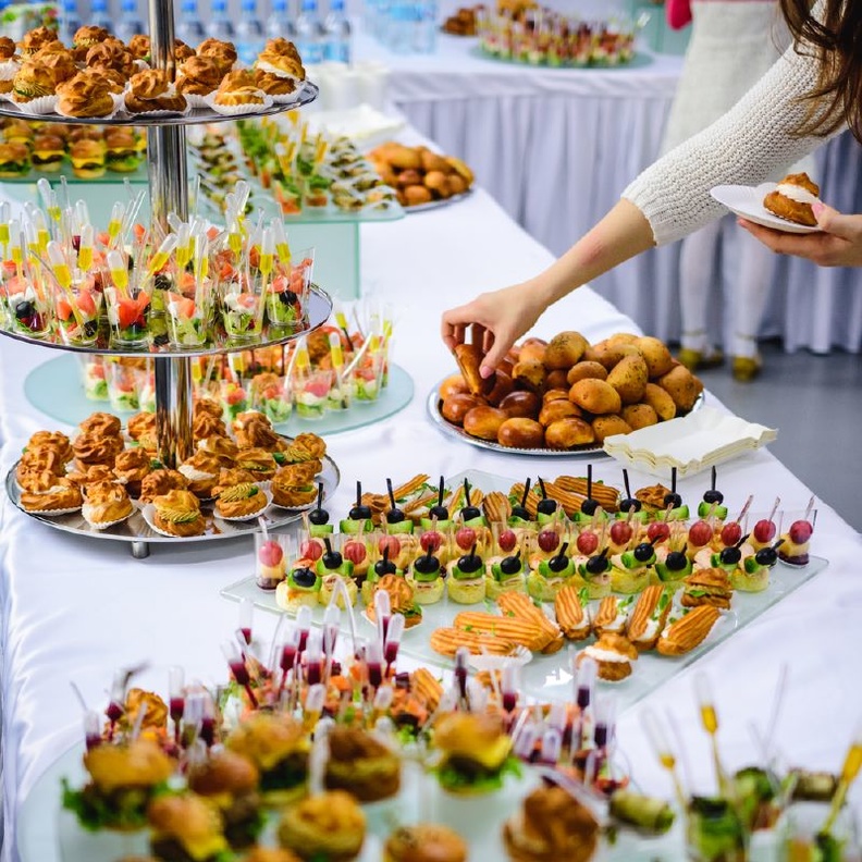 نوعي ايضا باصناف الحلوى لتناسب كل المدعوين