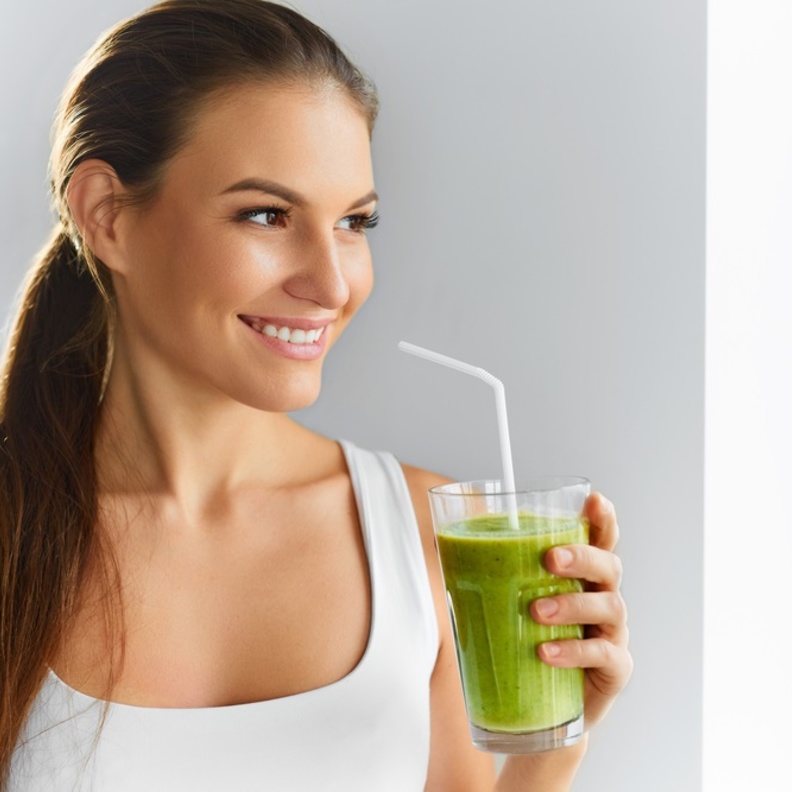 مشروب سحري ينظف الجسم من السموم