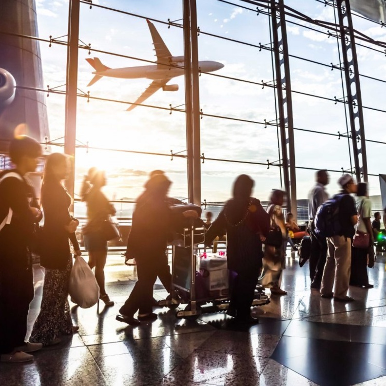 نصائح لتجاوز نقاط التفتيش في المطارات بأسرع وقت ممك