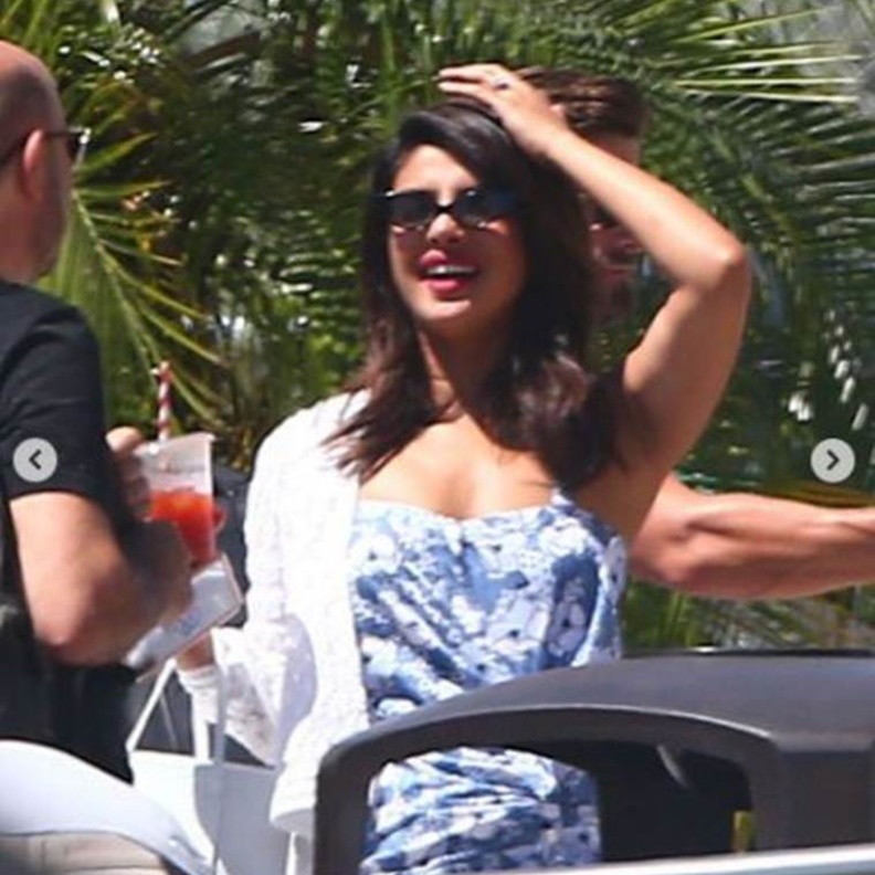 بريانكا تشوبرا ونيك جوناس في عطلة في المكسيك