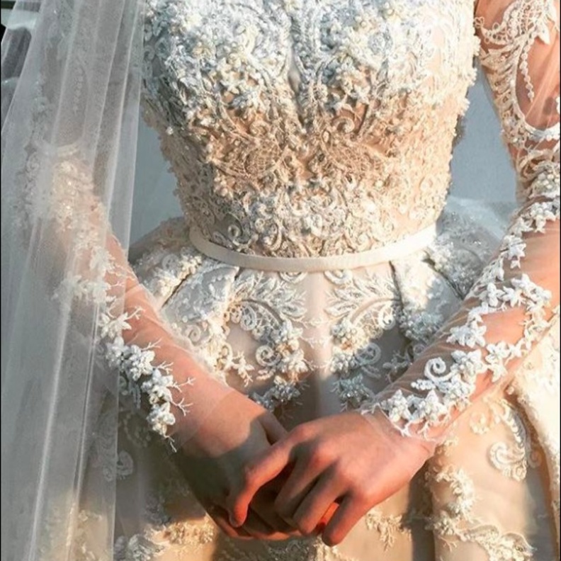 فستان من زهير مراد