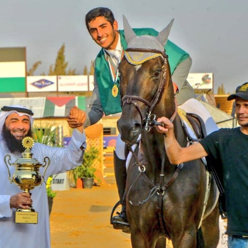 نال عبدالرحمن الراجحي الجائزة الكبرى