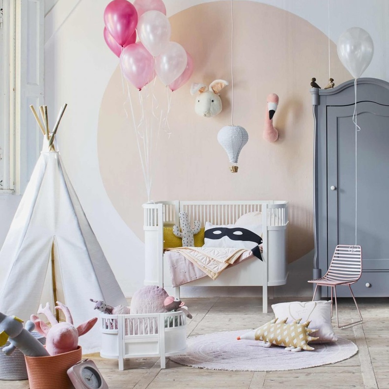 ديكور غرف أطفال باللون الأبيض