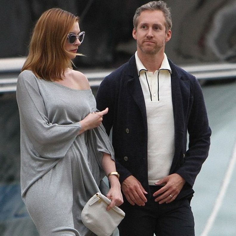 آن هاثاوي وزوجها