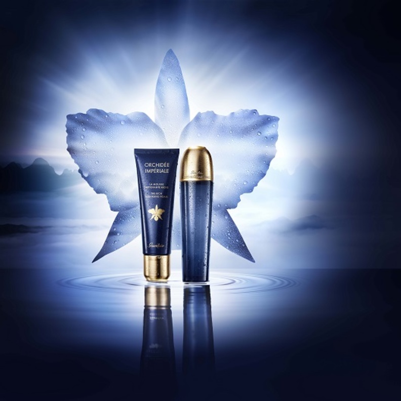 خطوتان أساسيّتان لبشرة مشرقة.. اكتشفي جديد Orchidée Impériale من Guerlain