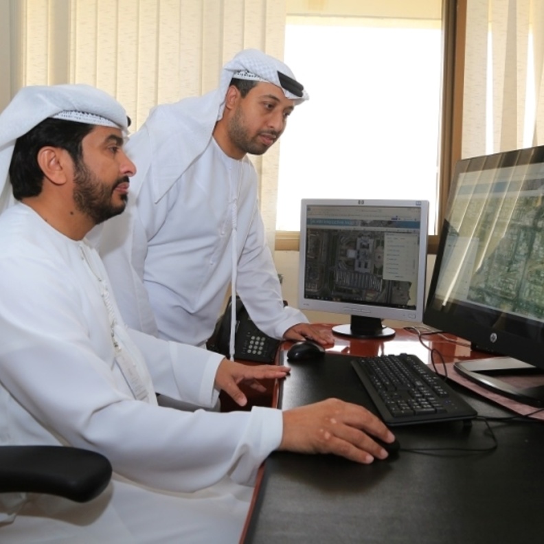 حماية منازل المواطنين في العين عبر الأقمار الصناعية