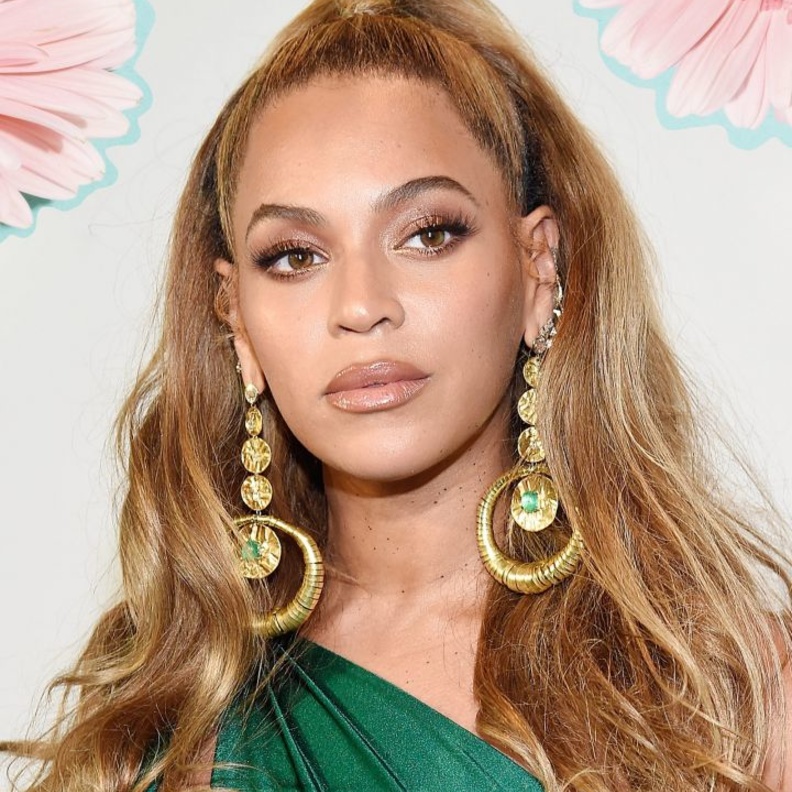 بيونسيه ترتدي مجوهرات من لورين شوارتز Lorraine Schwartz