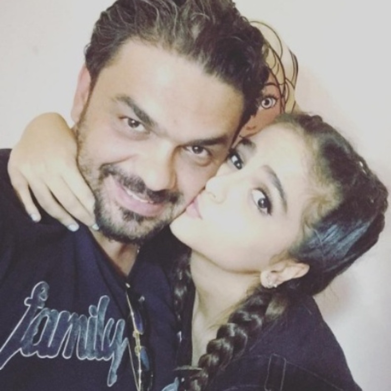 والد حلا الترك يكشف عن اصابته بالسرطان