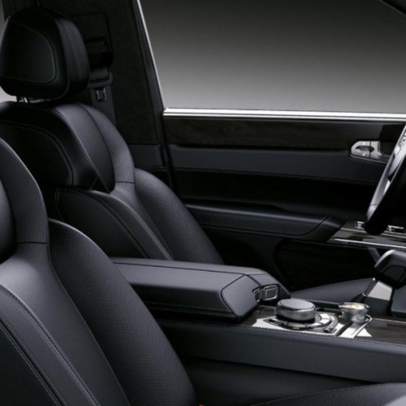 "أوروس سنات" النسخة الروسية من "رولز رويس" البريطانية