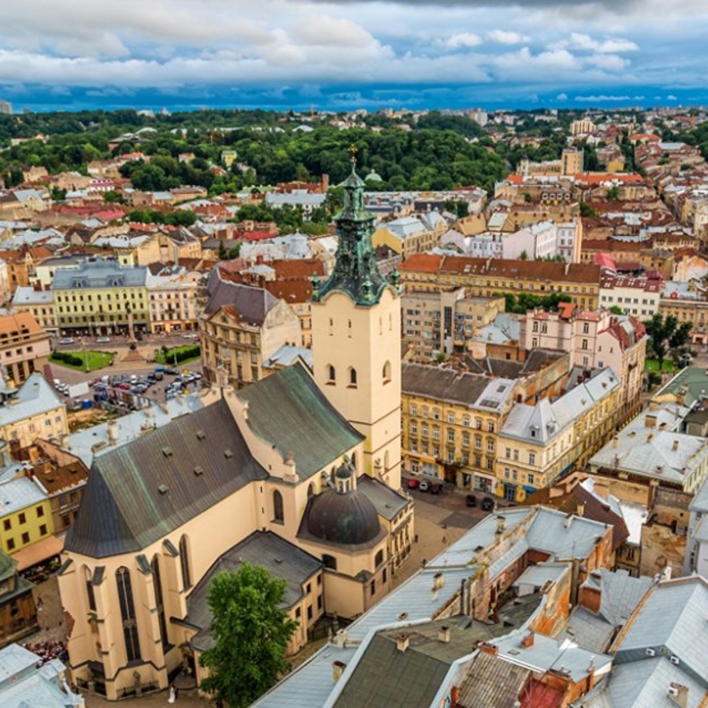 سحر التاريخ في قصور لفيف