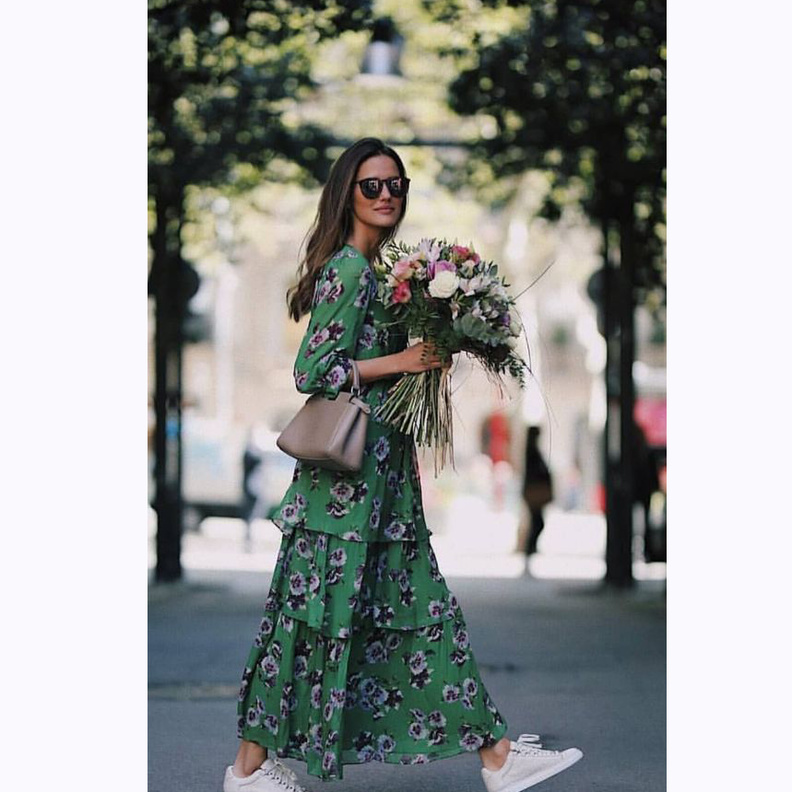 أضيفي لمسات حيوية وشبابية لاطلالاتك مع الأحذية الرياضية