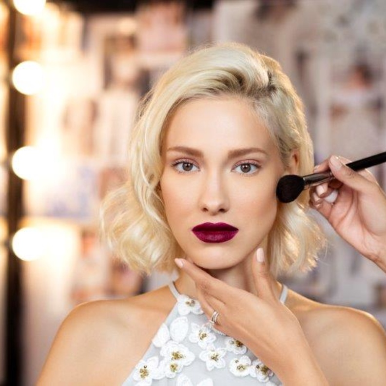 وجوه تقدّم لمحة عن فنّ التعبير من خلال الجمال والموضة