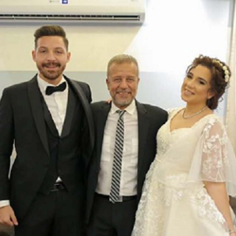 اسما شريف منير وزوجها محمود حجازي