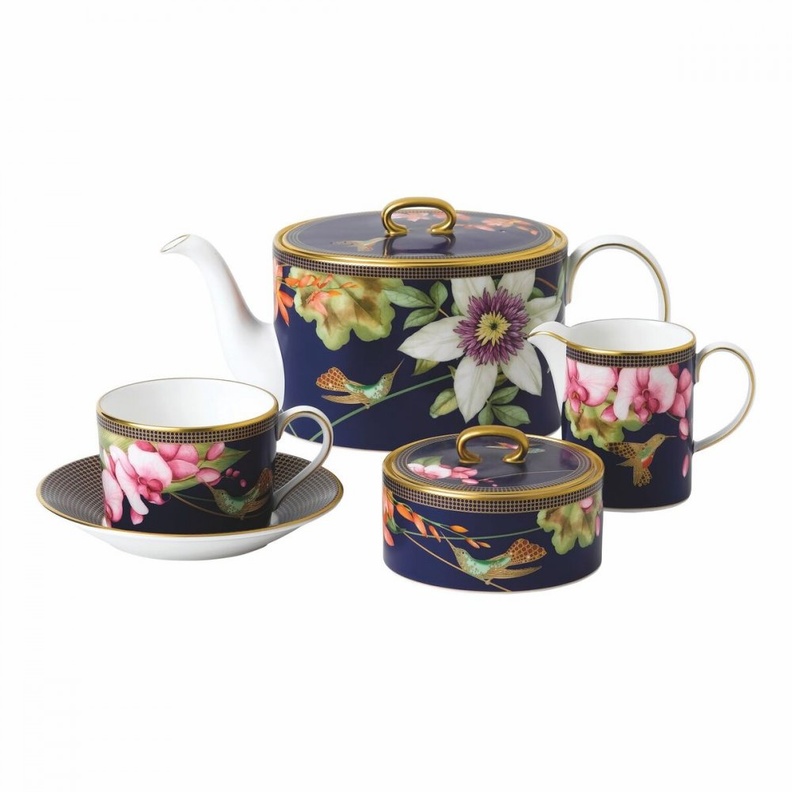 مجموعة Hummingbird من Wedgwood.. أوانٍ تحتفي بالحرفية والطبيعة الساحرة