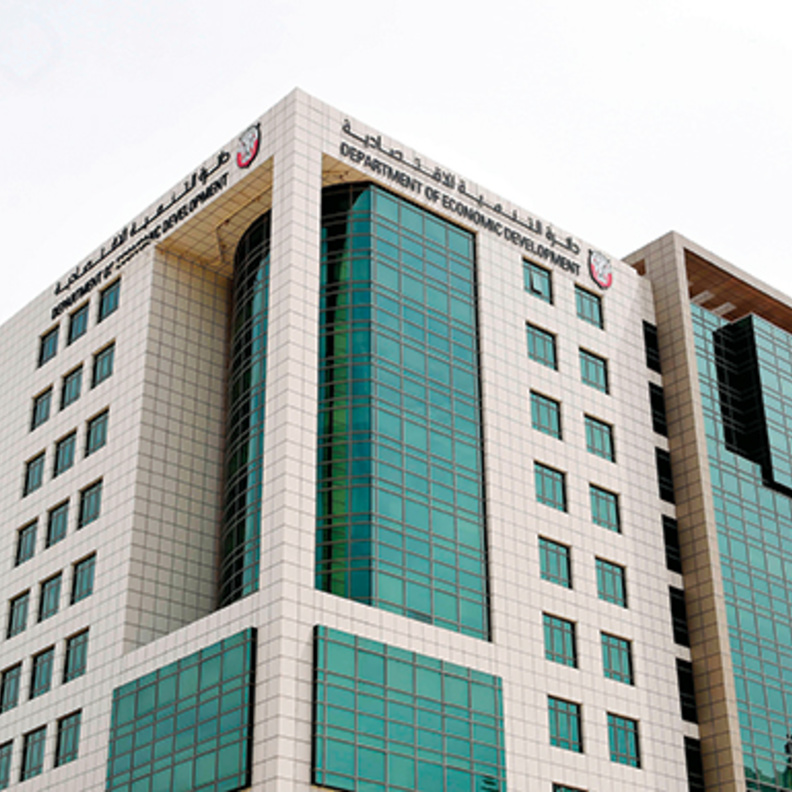 توسيع نطاق تصاريح السيارات المتنقلة في أبوظبي