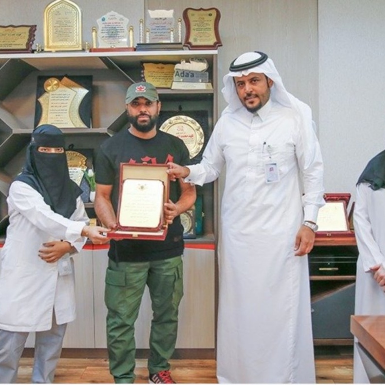 فريق بايكرز للدراجات النارية بكريك الممرضة سارة