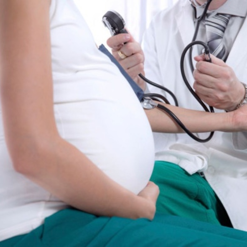 مخاطر ارتفاع ضغط الدم أثناء الحمل