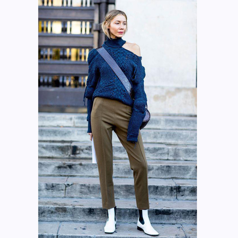  اختاري بنطلون قماشي بقصة عريضة لاطلالات هذا الموسم