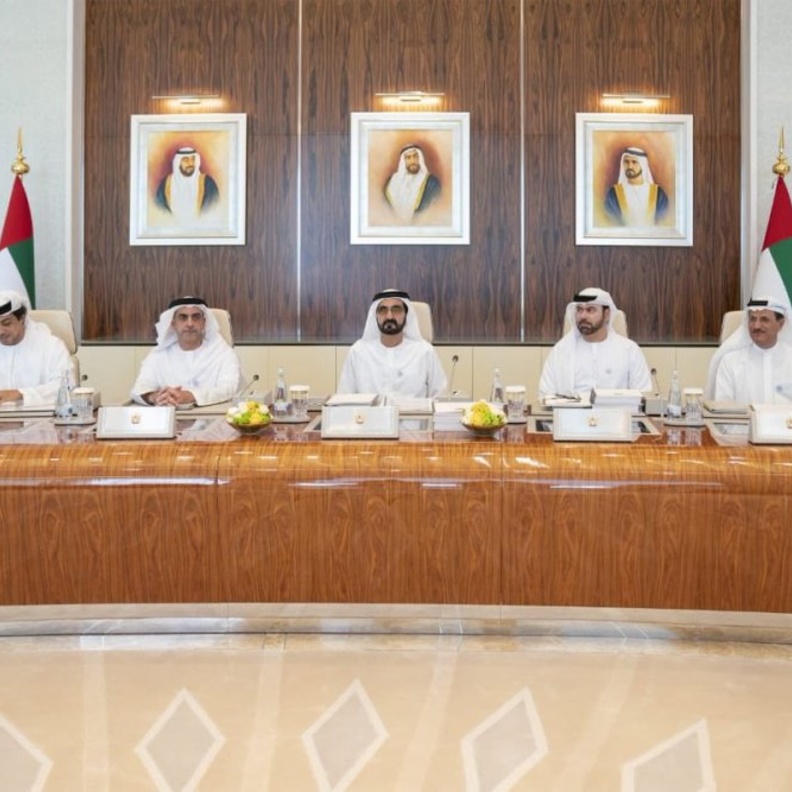 محمد بن راشد خلال ترؤسه جلسة مجلس الوزراء- وام