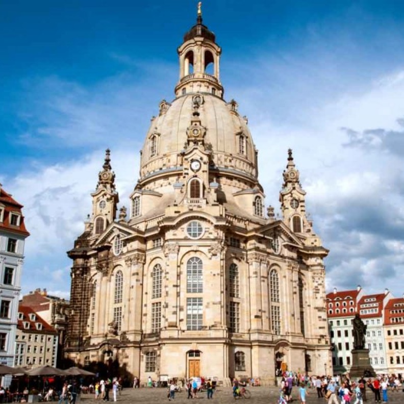 من داخل Dresden Frauenkirche