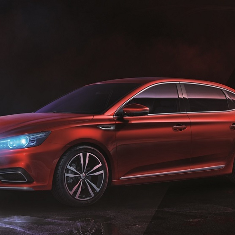 سيارة السيدان MG6 العصرية والجديدة